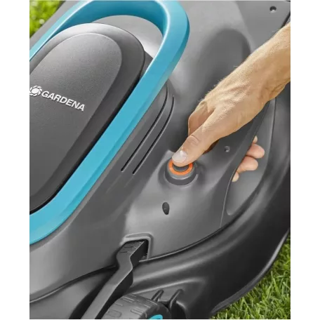 Gardena PowerMax 37/36V P4A akkumulátoros fűnyíró akkumulátorral