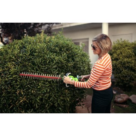 Sövényvágó akkumulátoros Greenworks G24HT57 24v, penge: 57cm, akku és töltő nélkül