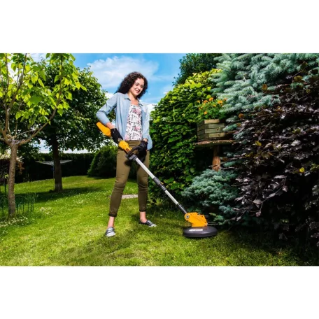 Riwall RALT 3040  Akkus szegélyvágó 40V Akku és töltő nélkül