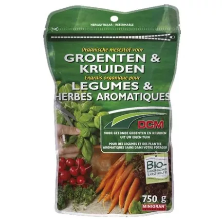 DCM BIO Zöldség és fűszernövény táp 750 g